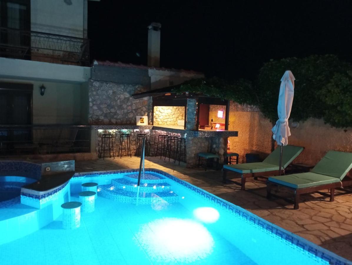 Xenonas Κithαiron Hotel Vília Exterior foto